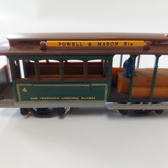 Lot 2 San Francisco Municipal Railway Powell & Mason St. #4 Streetcar Models - Picture 4 of 6
